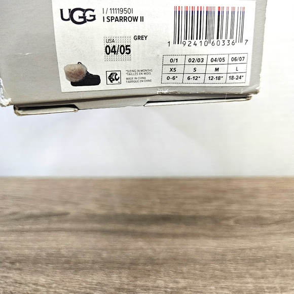 I Sparrow II UGG Boots Medium Size 4-5 - Picture 7 of 7